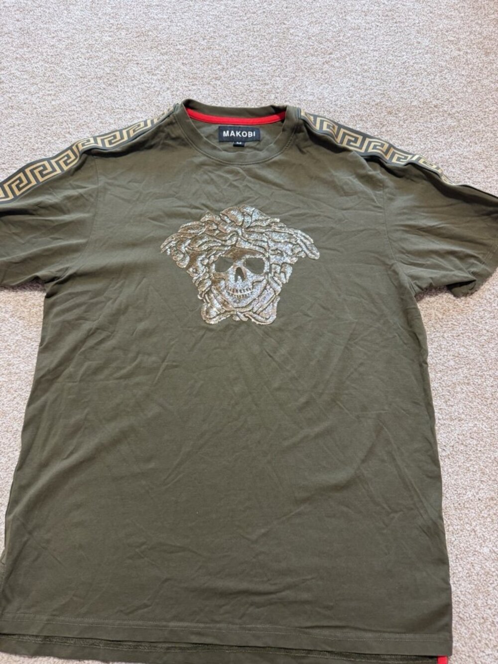 Makobi Men’s Olive Green Medusa Glitter Short Sleeve T Shirt Size Medium